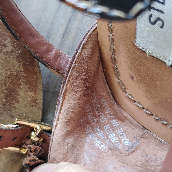 Steve Madden Women Serrious AnimalPrint T strap flat Comfort Sandals sz 6 - Picture 9 of 10